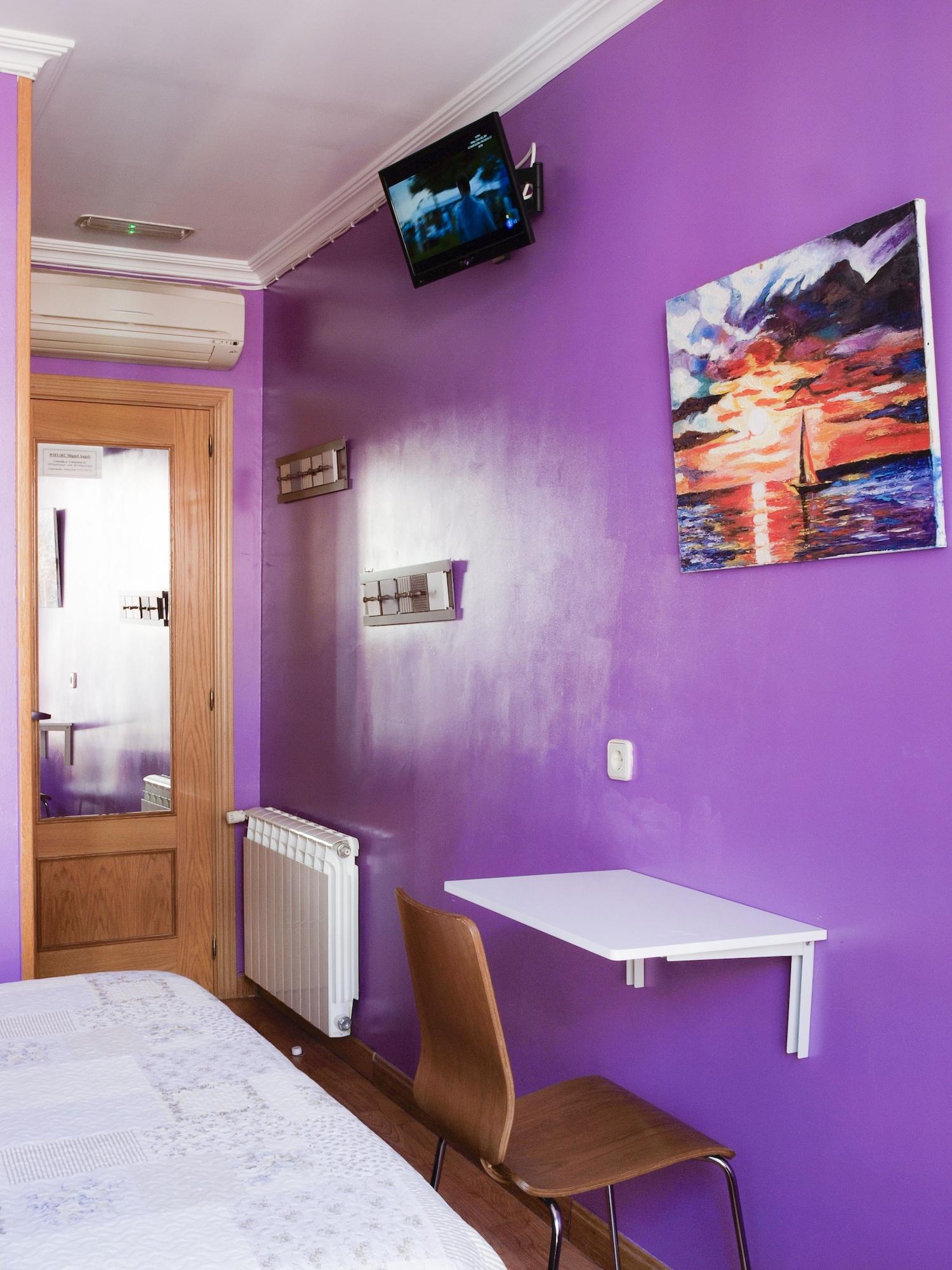 הוסטל מדריד Rc Miguel Angel מראה חיצוני תמונה A room at the hostel