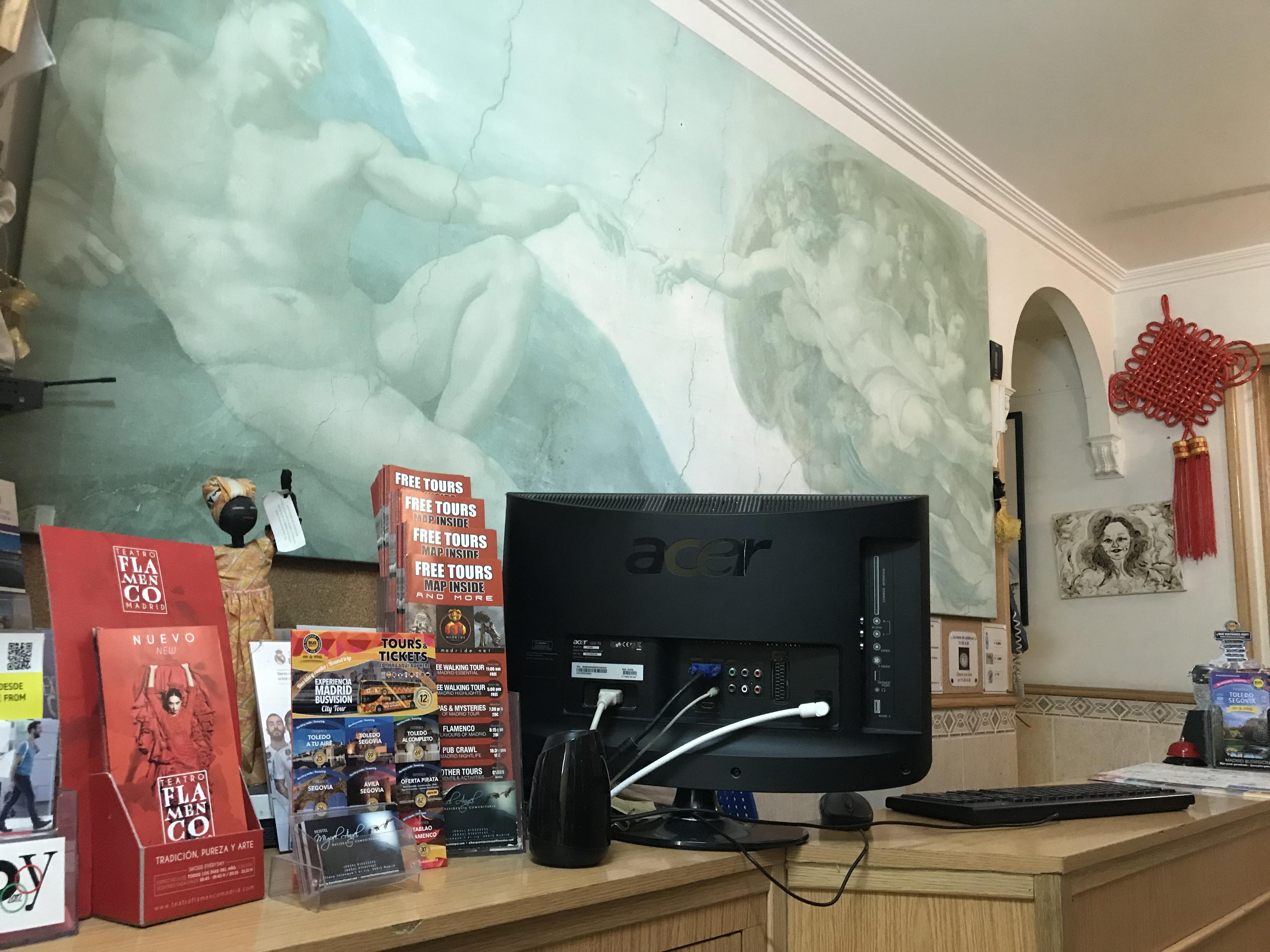 הוסטל מדריד Rc Miguel Angel מראה חיצוני תמונה Reception desk at the museum
